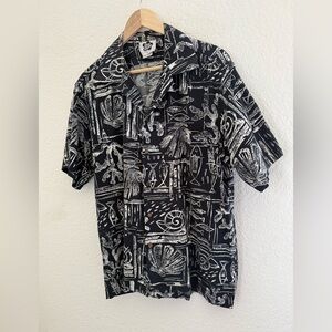 Hilo Hattie Black and White Hawaiian Short Sleeve Button Down Shirt Size‎ Large